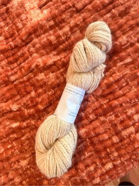 Handspun Natural Cream Wool Yarn Skein